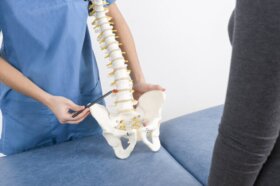 Syndrome de la queue de cheval : symptômes et traitement