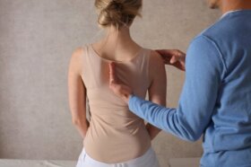 Egoscue : thérapie positionnelle pour soulager les maux de dos
