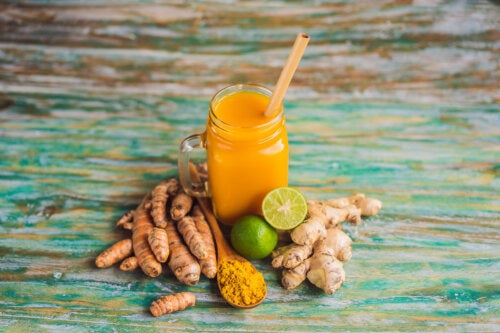 Traiter les douleurs articulaires avec des remèdes au curcuma et au gingembre