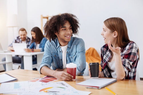 10 compétences en communication et leur importance