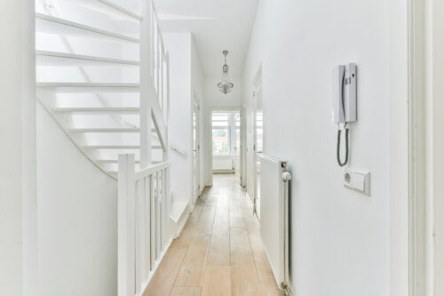 6 recommandations pour décorer un couloir étroit