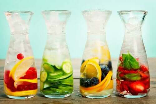 Découvrez de délicieuses eaux aromatisées naturellement