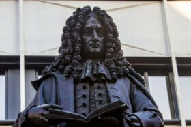 Gottfried Leibniz : les contributions à la science du « dernier génie universel »