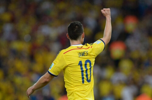 La réaction opportune de James Rodriguez sauve la vie d'un footballeur