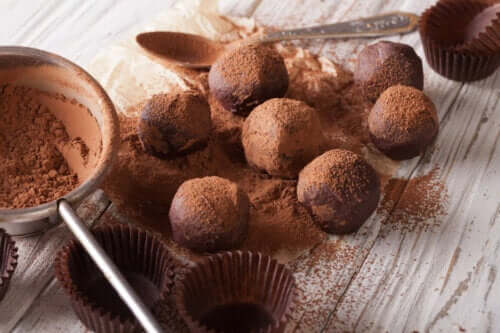 2 façons de préparer des truffes au chocolat sans sucre