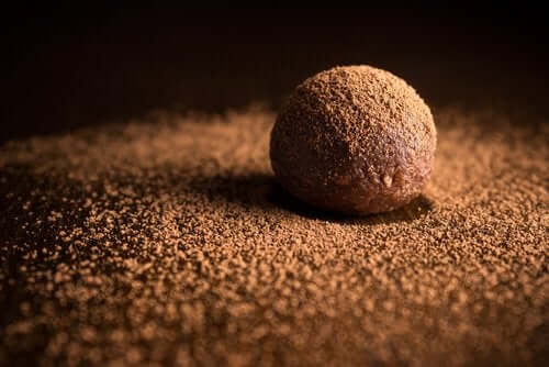 Des bonbons au chocolat, à l'huile de coco et au gingembre contre la fatigue