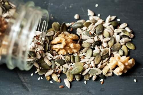 Eat seeds for better health.