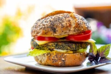 Recette de hamburger aux pommes de terre et aux épinards