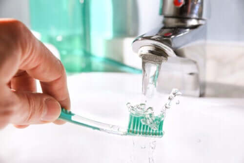 5 conseils pour garder votre brosse à dents propre