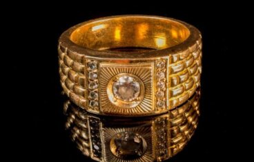 Importante leçon de Platon avec l'histoire de l'anneau de Gygès