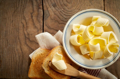Comment préparer et utiliser le beurre noisette à la maison