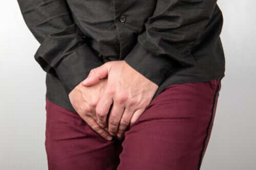 Rupture du frein du pénis : causes, traitement et prévention