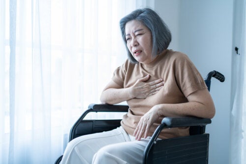 L'étreinte de la sclérose en plaques : causes et conseils