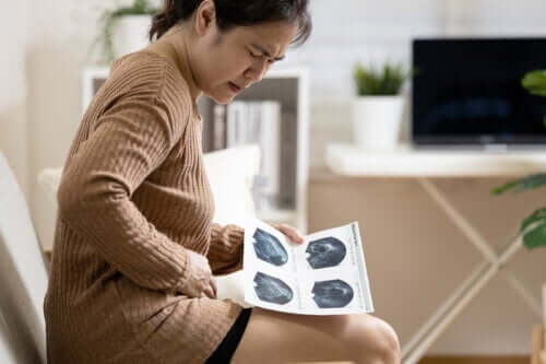 Douleurs et élancements dans l’utérus : causes et tests médicaux