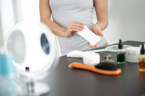 Que signifient les pertes blanches avant les règles ?