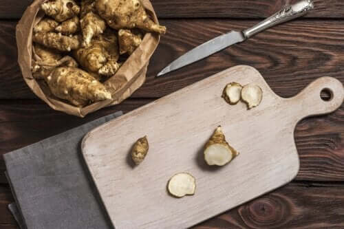 Topinambour ou artichaut de Jérusalem : nutrition, utilisations et recette