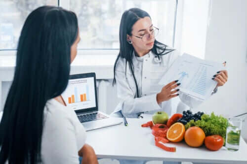 Quelle est la différence entre diète et régime alimentaire ?