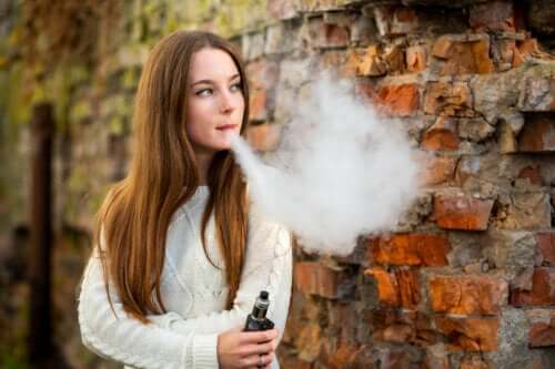 Information pour les parents : quels sont les risques des cigarettes électroniques ?