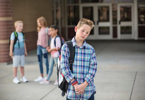 La timidité chez les enfants : 6 conseils pour les aider à la surmonter
