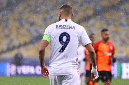 La double lésion musculaire et la bursite de Karim Benzema