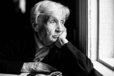 Dépression chez les personnes âgées : causes, symptômes et recommandations