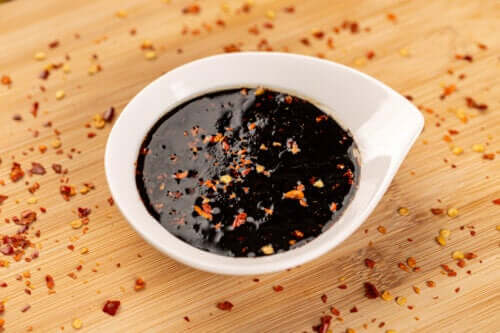 Sauce teriyaki : valeur nutritionnelle, bienfaits et risques