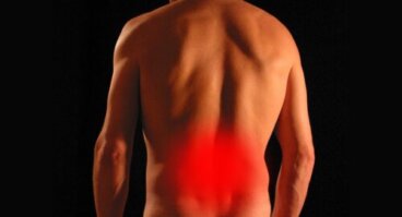Douleur en bas du dos à droite : à quoi est-elle due ?