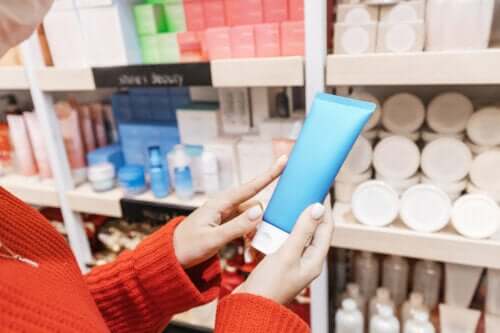 Différences entre crème et lotion pour le corps : à quoi servent-elles ?