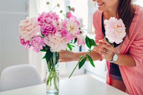 9 astuces pour conserver plus longtemps les fleurs coupées