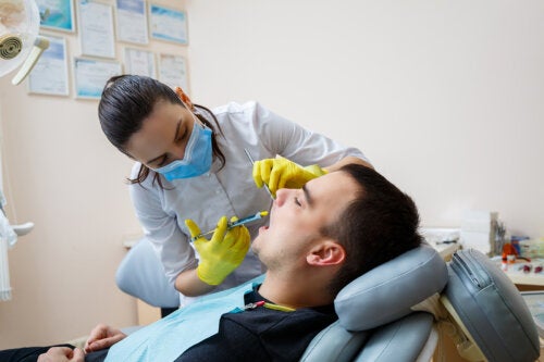 L'anesthésie locale en dentisterie : regard sur ses avantages et ses risques