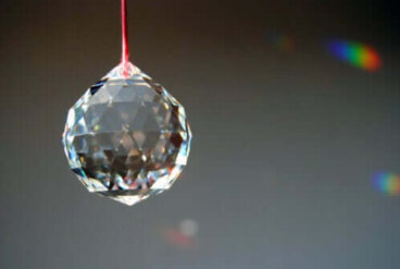 Boule feng shui : qu'est-ce que c'est et comment l'intégrer à la décoration de la maison ?