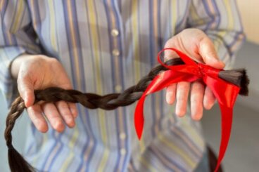 Tout ce que vous devez savoir avant de donner vos cheveux