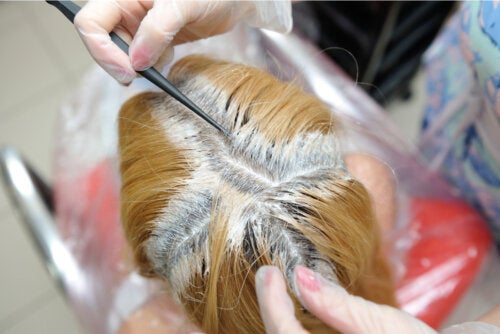Principales erreurs lors de la décoloration des cheveux et comment le faire correctement