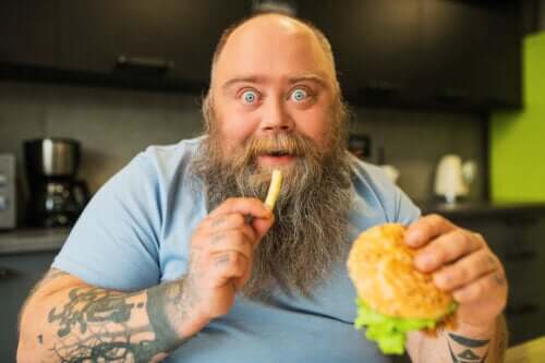 4 aliments que vous devriez éviter de manger après un tatouage