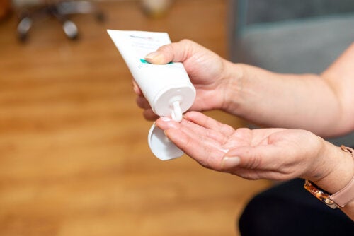 Quelle est la différence entre une crème humectante et une crème hydratante pour la peau ?