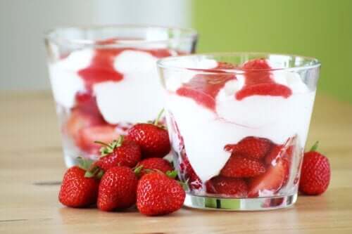 Recette de fraises Romanoff : des fraises à la crème à un autre niveau