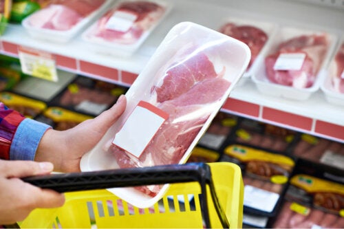 La viande blanche et la viande rouge affectent le cholestérol de la même manière, selon des études