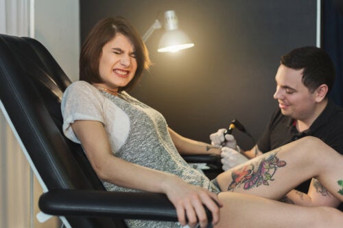 Les endroits les plus (et les moins) douloureux pour se faire tatouer