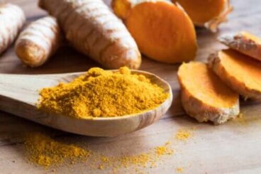 Le curcuma et 9 autres épices anti-inflammatoires contre l'arthrite
