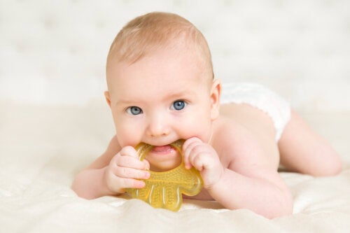Poids, sommeil et développement chez les bébés de 4 mois
