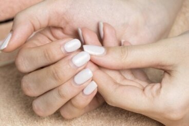 11 choses qui gâchent votre manucure