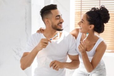 Existe-t-il des différences entre les dents des hommes et des femmes ?