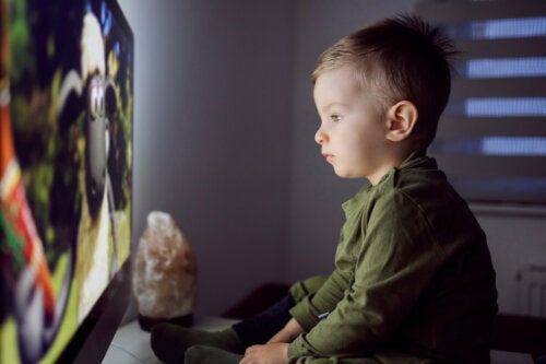 Binge-watching chez les enfants : que faire ?