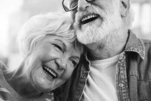 Les questions que nous devrions poser à nos parents avant qu'ils ne meurent