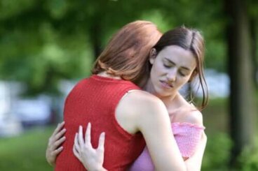 Personnes émotionnellement distantes : les caractéristiques à prendre en compte