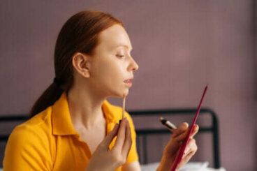 5 ingrédients actifs qui aident à régénérer la peau affectée par l'acné