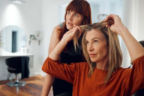 Comment garder des cheveux sains après 50 ans