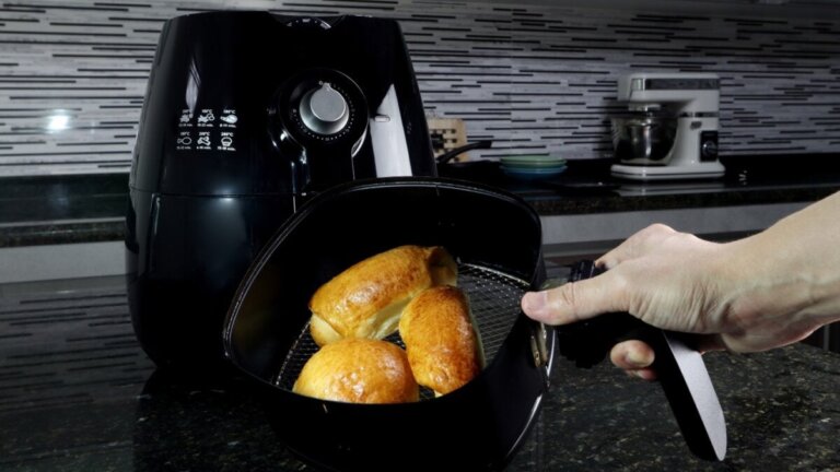 Comment préparer du pain frais dans une friteuse à air?