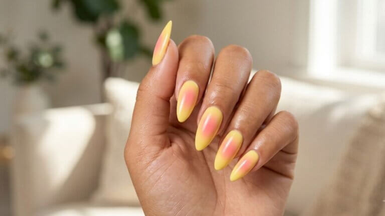 Aura nails