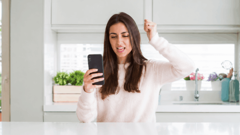 5 SMS à NE PAS envoyer à votre partenaire en cas de malentendu